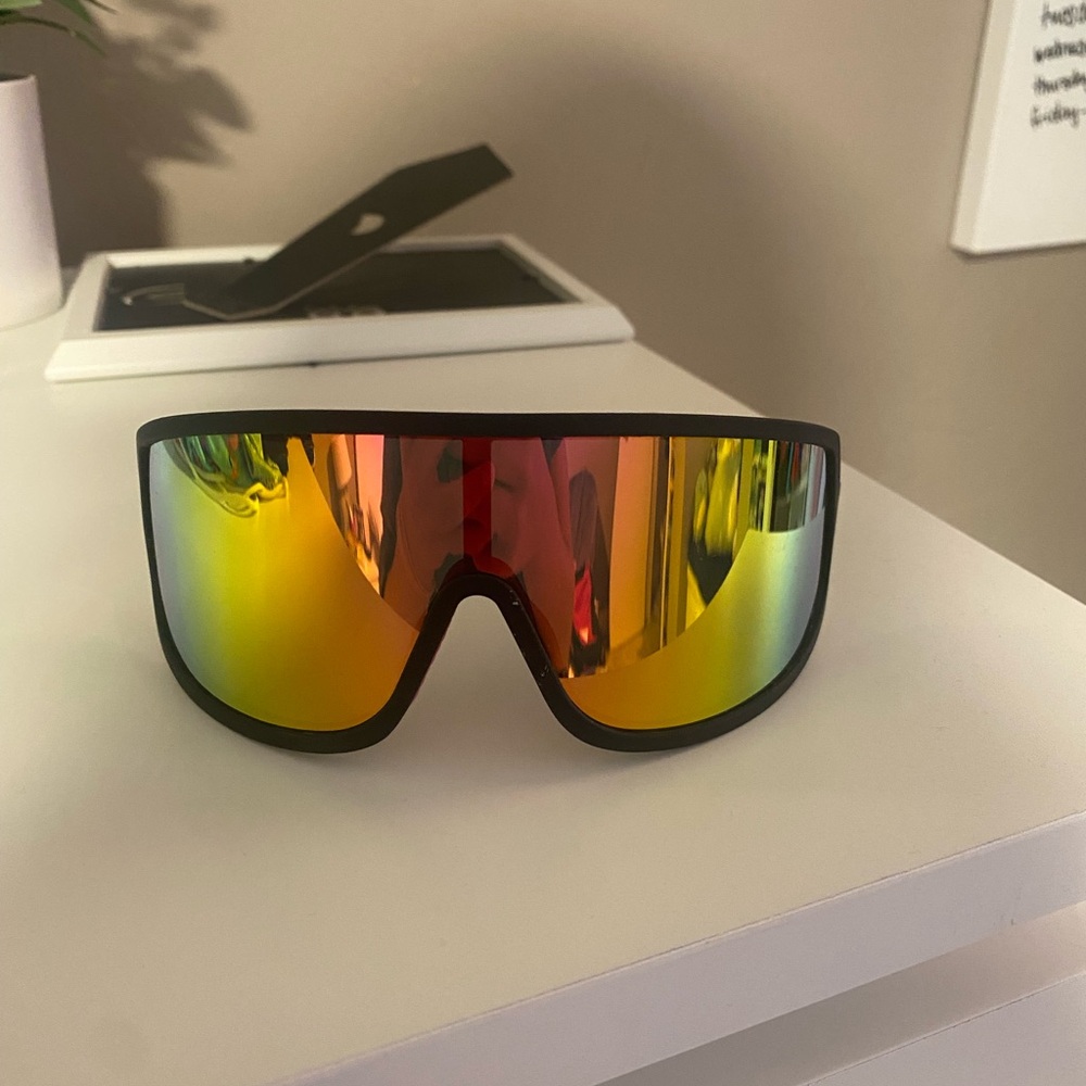 Goodr “I do my own stunts” Wrap G sunglasses